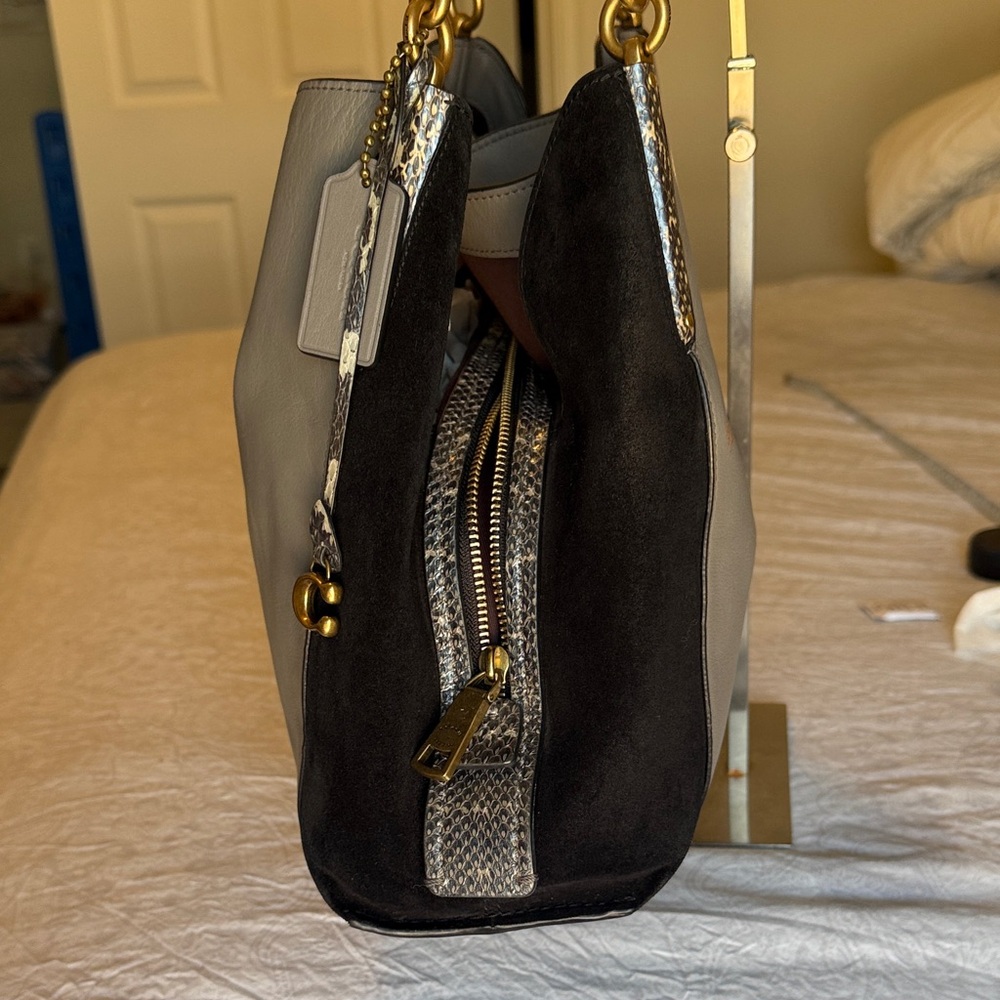 Coach Dalton 31 Shoulder Bag - Picture 3 of 16